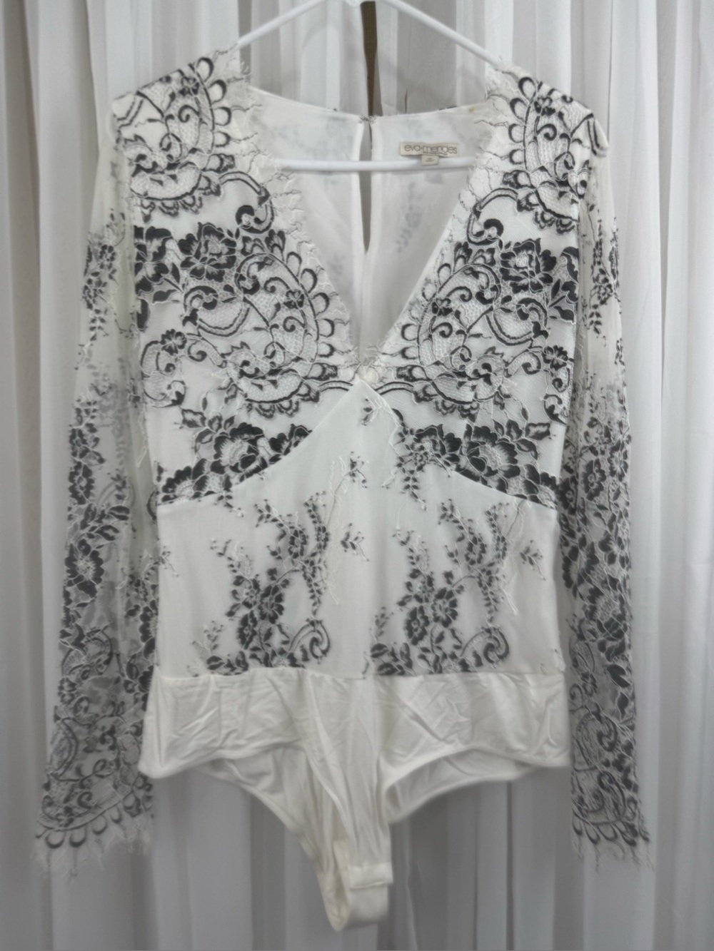 Eva Mendes New York & Company Lace Bodysuit Blouse Ivory Black M